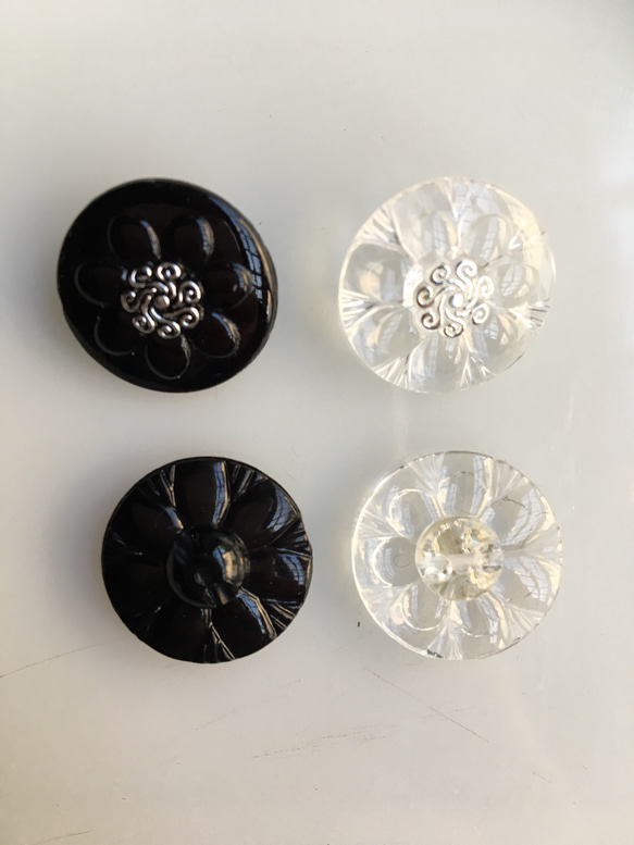 アンティーク ボタン 2個セット 黒 大 ブラックビンテージ 昭和 レトロ 個性的なボタン ハンドメイド素材 イヤリング 5枚目の画像
