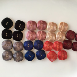好きな色を選んで下さい！ アンティーク ボタン 4個 ビンテージ 昭和 レトロ 個性的 ハンドメイド素材 デッドストック 9枚目の画像