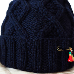 急いで冬支度！あったか模様編みニット帽（ネイビー） 2枚目の画像
