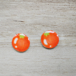 赤い小さなトマトかわいい手作りのイヤリングトマト抗アレルギー性の耳の鍼痛みのない耳のクリップ 3枚目の画像