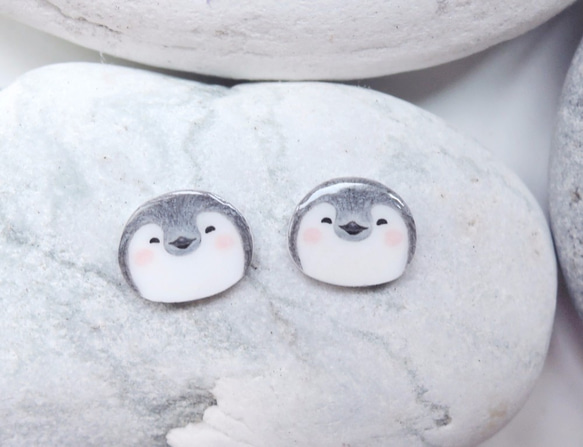 笑咪咪企鵝寶寶 可愛手工耳環 企鵝 抗敏耳針 無痛耳夾 第1張的照片