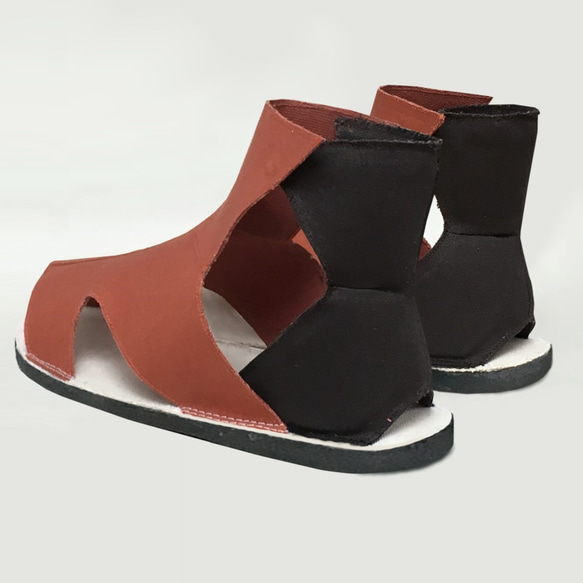 sleek Boots Sandal 第3張的照片