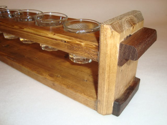 アンティーク仕様　木製6連グラススタンド　グラス付です。 3枚目の画像