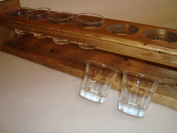 アンティーク仕様　木製6連グラススタンド　グラス付です。 4枚目の画像