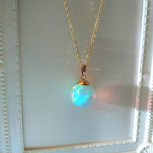 オーロラ液晶 虹のガラスドームペンダント ネックレス・ペンダント  