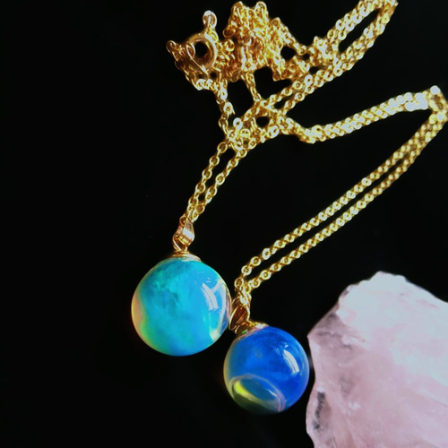 オーロラ液晶 虹のガラスドームペンダント ネックレス・ペンダント  