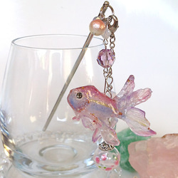 金魚と水ヨーヨーの簪　ピンク　（一点もの） 2枚目の画像