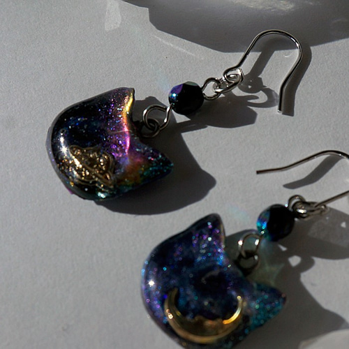蒼の宇宙猫ピアス レジン イヤリングに変更可 ピアス（フック
