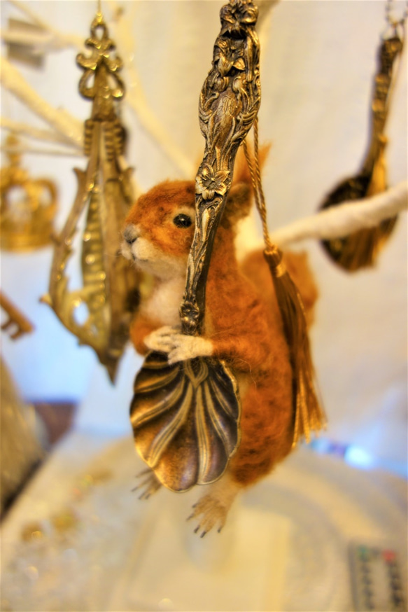 赤リス 2WAY 置物＆オーナメント 羊毛フェルト 羊毛フェルト