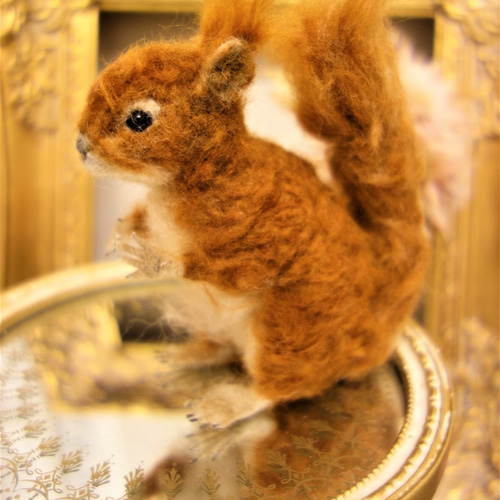 赤リス 2WAY 置物＆オーナメント 羊毛フェルト 羊毛フェルト