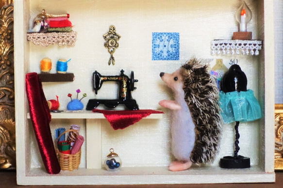 ハリネズミの仕立て屋さん」 ミニチュアドールハウス 羊毛フェルト