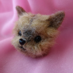 送料無料　犬　オーダーフェイス・ブローチ（愛犬のコート（毛）の混ぜ込み）羊毛フェルト 7枚目の画像