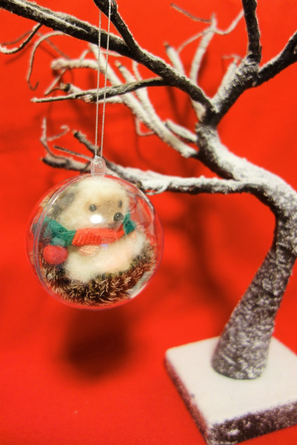ハリネズミ　クリスマス・ボール・オーナメント　羊毛フェルト 　送料無料 5枚目の画像