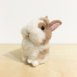 客製化羊毛氈－兔兔擺飾（努比） 第1張的照片