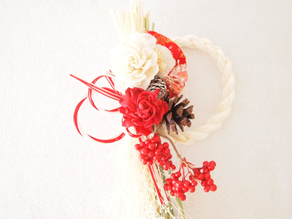 【Creema限定・ドライフラワーリース】紅華織と白い穂のお正月飾り 2枚目の画像