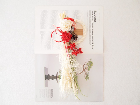 【Creema限定・ドライフラワーリース】紅華織と白い穂のお正月飾り 5枚目の画像