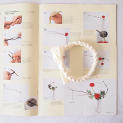 【早割お正月2022】紅白マムと梅のお正月飾り 7枚目の画像