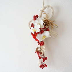 【Creema限定・新作】胡蝶蘭と椿の紅白のお正月飾り 3枚目の画像