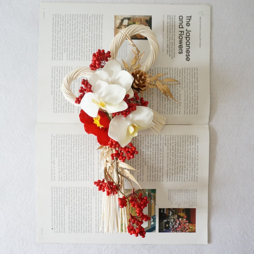 しめ縄★胡蝶蘭⑤椿　お正月飾り　しめ縄リース　しめ飾り　紅白 Creema限定・新作】胡蝶蘭と椿の紅白のお正月飾り しめ縄