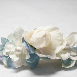 【Creema限定・数量限定ハンドメイド2019】白と水色のお花のバレッタ 4枚目の画像