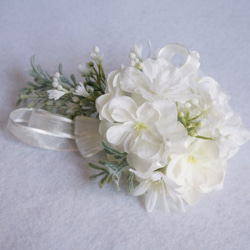 【Creema限定】白いお花のコサージュ 3枚目の画像