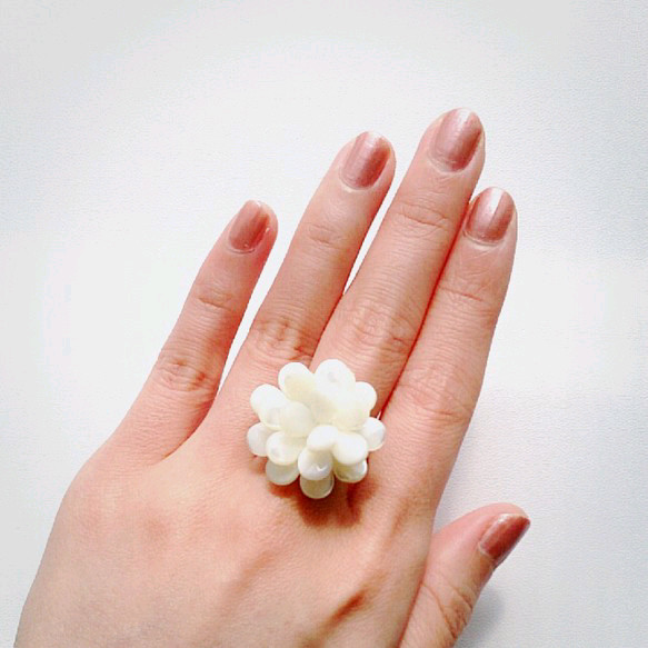 White flower-ring / L 1枚目の画像