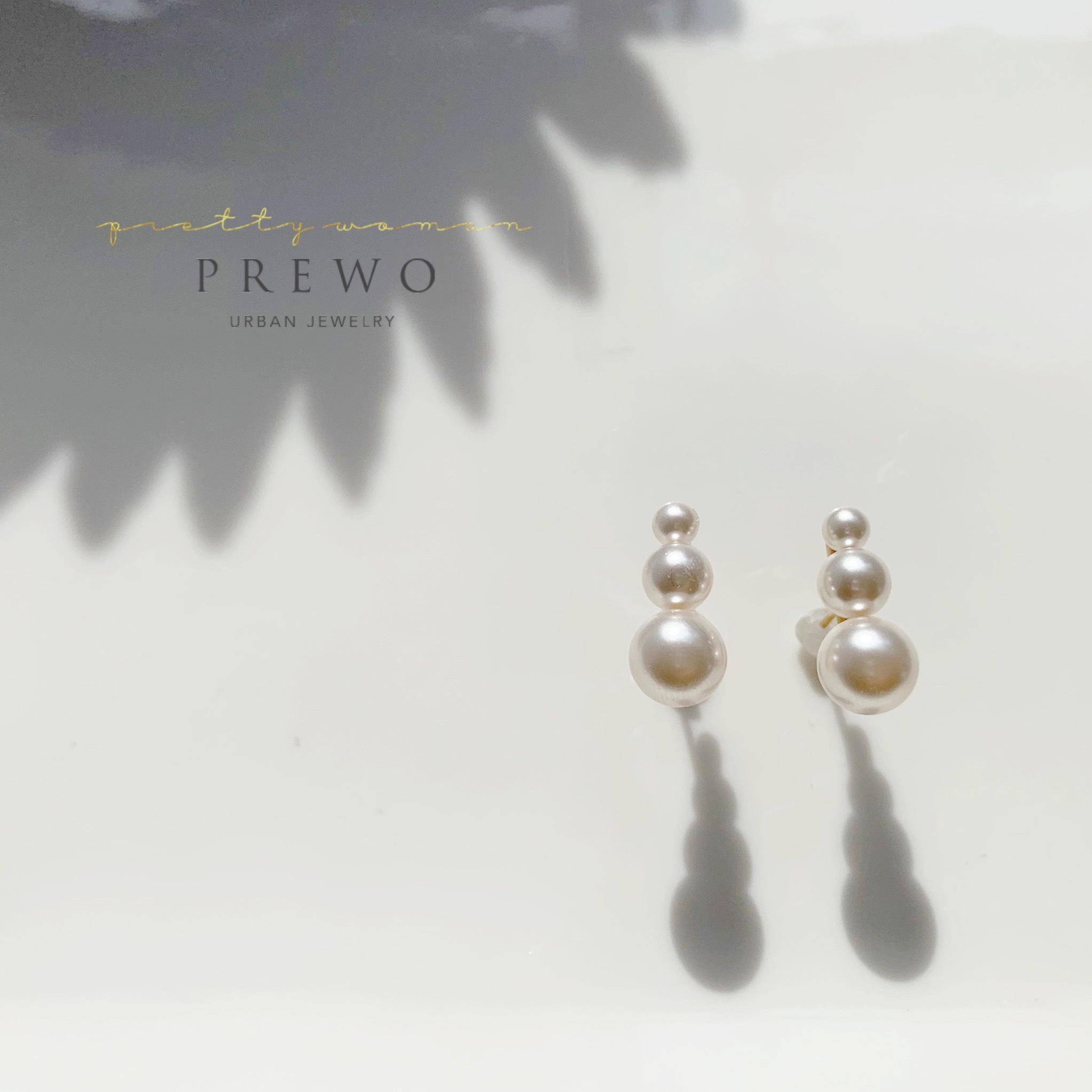 《受注製作》K18GP 3粒パールピアス