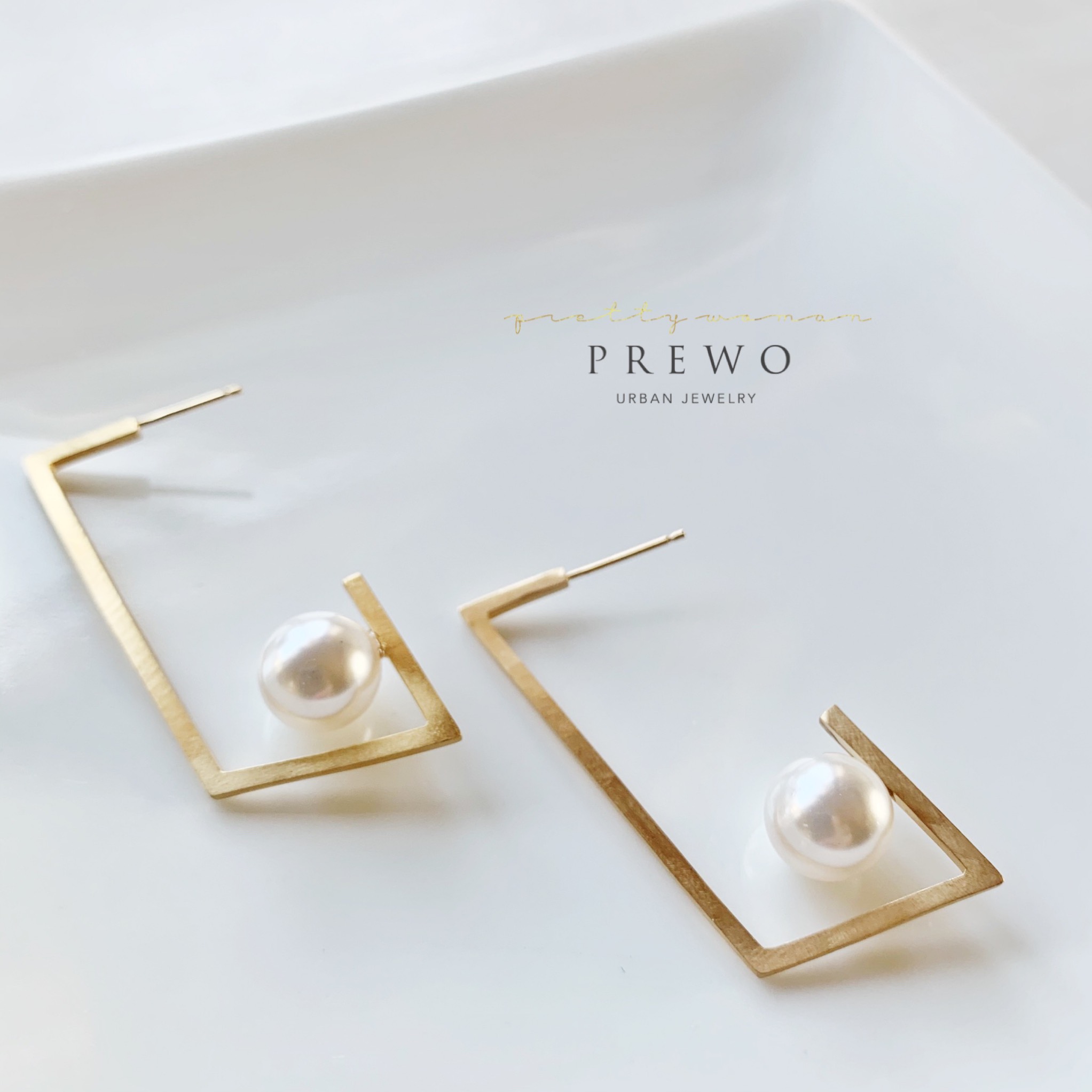 《受注製作》18KGP Gピアス