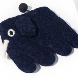 聖誕節禮物 母親節禮物 情人節禮物 生日禮物 悠遊卡套 羊毛氈化妝包 airpods收納包 手機袋 羊毛氈手機-藍大象 第1張的照片