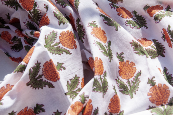 聖誕節禮物 交換禮物 情人節禮物 閨蜜生日禮物 民族風印度手工木刻印植物染圍巾手織圍巾 編織圍巾 草木染純綿絲巾-南美洲 第9張的照片