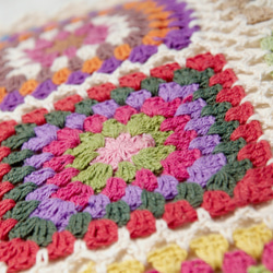 fairtrade 生日禮物 限量手工鉤針編織抱枕套/ 花朵抱枕 - 彩色繽紛花朵森林Knitting flower 第4張的照片