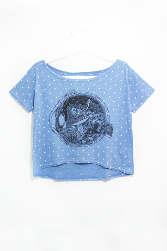 女裝 手感夏日短版點點 水玉旅行T  T-shirt 設計上衣- 瞳孔裡的奇幻世界 ( 麻花藍 ) Fairtrade 第1張的照片