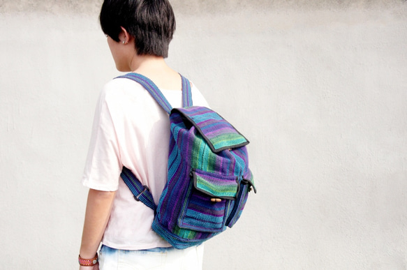 woven backpack 編織手感後背包 fairtrade  - rainbow 魔幻藍紫 medium 第4張的照片