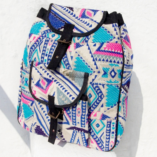 ヒットカラーの幾何学的民族リュック後 - リュックサックハンドニット  