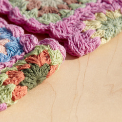 手工棉線編織髮帶 / 編織繽紛髮帶 - 粉紅色系鉤織繽紛花朵 ( 每色手工限量一件 )cotton headband 第5張的照片