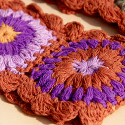 手工棉線編織髮帶 / 編織繽紛髮帶 - 淡咖啡色森林系 鉤織繽紛花朵 ( 隨機出貨 ) flower headband 第5張的照片