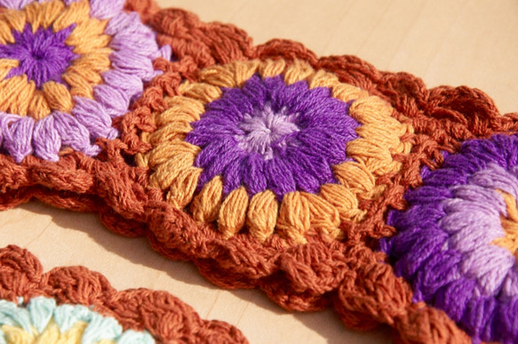 手工棉線編織髮帶 / 編織繽紛髮帶 - 淡咖啡色森林系 鉤織繽紛花朵 ( 隨機出貨 ) flower headband 第6張的照片