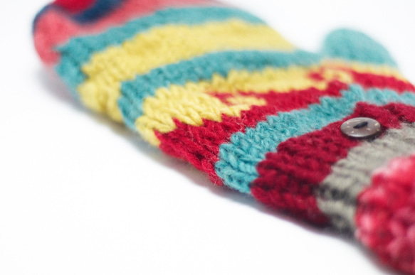 winter accessory 限量一件手織純羊毛針織手套 / 可拆卸手套 - 費爾島圖騰 wool gloves 第3張的照片