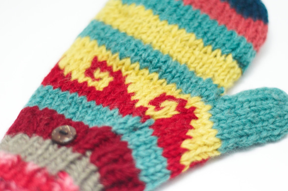 winter accessory 限量一件手織純羊毛針織手套 / 可拆卸手套 - 費爾島圖騰 wool gloves 第4張的照片