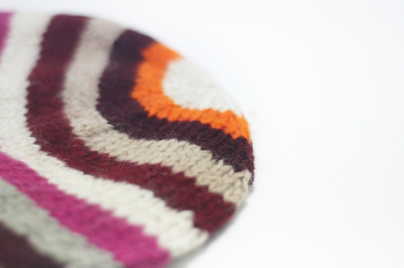新年禮物 手工編織羊毛帽 / 針織毛帽 / 毛線帽 (made in nepal) - 漸層條紋 wool hat 第5張的照片