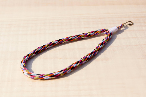 混色編織蠶絲蠟線相機繩 / 鑰匙圈 - 多色蠶絲蠟繩 ( 客製化 ) 第6張的照片