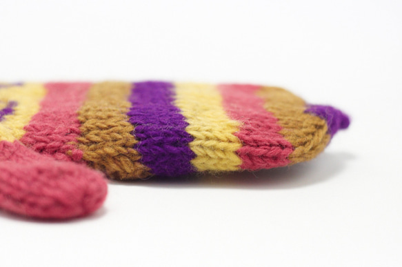 限量一件手織純羊毛針織手套 / 可拆卸手套 / 內刷毛手套 / 保暖手套 - 桃紅紫色童趣民族風 wool gloves 第7張的照片