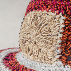 限量一件 手工編織棉麻帽/編織帽/漁夫帽/草帽/遮陽帽/鉤織帽 - 鮮豔對比色 熱帶雨林花朵編織fairtrade 第4張的照片