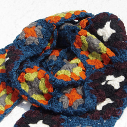 ギフト手編みのウールのスカーフ/フラワーかぎ針編みスカーフ/かぎ針編みスカーフ/手織りのスカーフ/フラワーステッチウールニットス 1枚目の画像