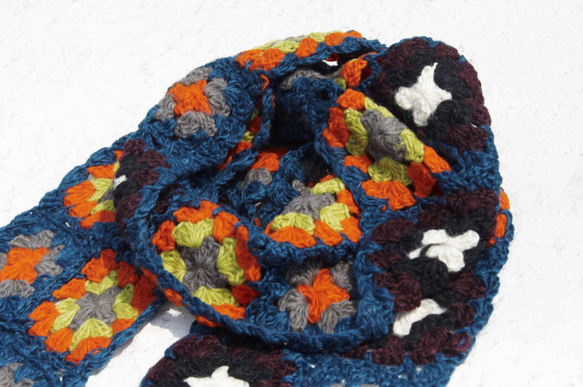 ギフト手編みのウールのスカーフ/フラワーかぎ針編みスカーフ/かぎ針編みスカーフ/手織りのスカーフ/フラワーステッチウールニットス 1枚目の画像
