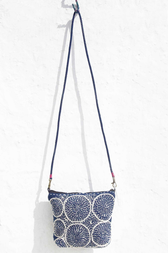 インディゴブルー色素幾何 - 綿の布ショルダーバッグ/バックパック斜め刺繍/刺繍ハンドショルダーバッグ/バッグは、青色染料/携帯 5枚目の画像