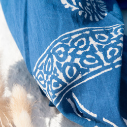 母親節 情人節禮物 新年禮物 民族風 森林系 生日禮物 藍染絲巾/木刻印絲巾/植物染圍巾/indigo流蘇純棉絲巾-海洋 第10張的照片