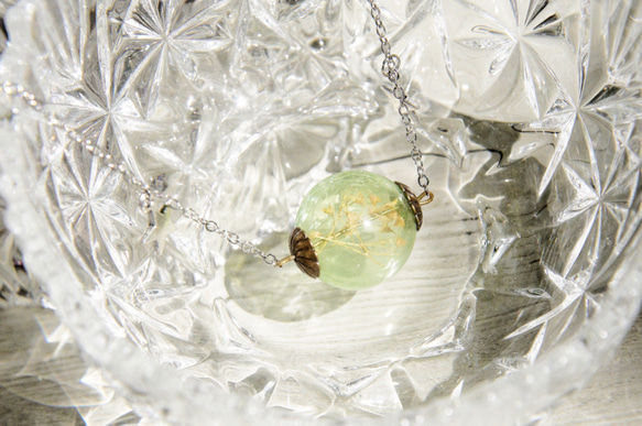 Flower Necklace 情人節禮物 / 森林女孩 / 法式透明感玻璃球花朵項鍊 - 綠光滿天星森林 第5張的照片