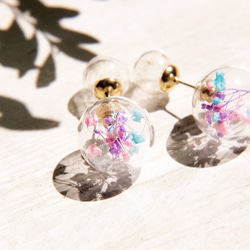 Glass earrings / 森林系 / 植物原味玻璃球耳環 - 粉色系滿天星+蒲公英森林 ( 耳針式 ) 第4張的照片