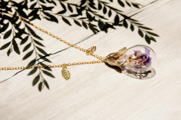 Flower Necklace / 森林女孩 / 法式透明感玻璃球葉片項鍊 - nature 紫色+淡紫色情人草 第5張的照片